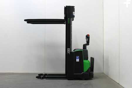 Ruční vysokozdvižný vozík 2025  Cesab S 212  / 450 (7)