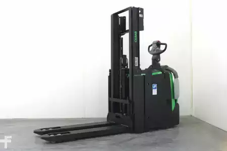 Pallestabler 2026  Cesab S 320 D (2)