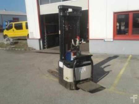 Stacker pedestre 2007  Crown WE2300S-1.4-TT (3)
