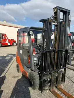 Wózki gazowe 2000  Toyota Tonero 02-8FGF15 (5)