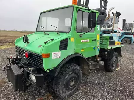 Pozostałe 1980  [div] Unimog 424 ZW82 (1)