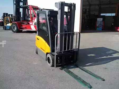 Chariots électriques à 3 roues 2024  Jungheinrich EFG BB 216k (7)