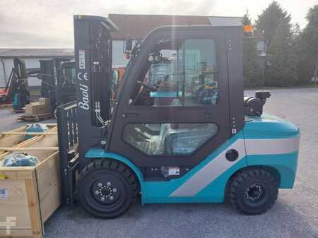 Diesel Forklifts 2022  Baoli KBD35 (1) 