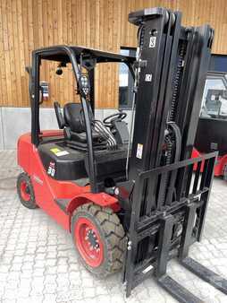 Diesel Forklifts 2022  HC (Hangcha) CPCD30 Triplex (1) 