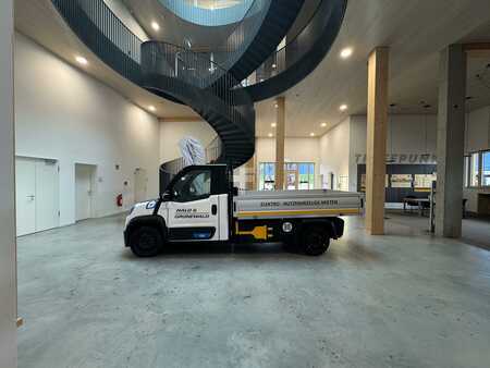 Platform trucks 2022  Goupil G6 (2)