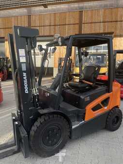 Dieselstapler 2022  Doosan D25S-9 (1) 