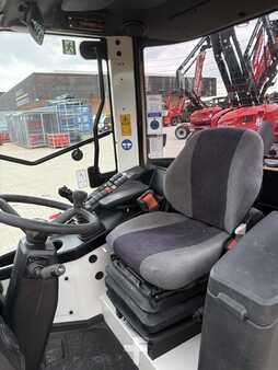 Manipulador fijo 2013  Liebherr L 506 mit Schaufel und Gabel (2)