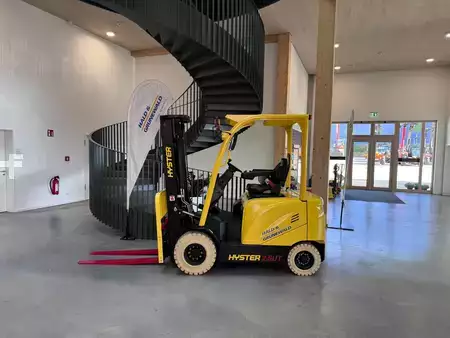 Eléctrico - 4 rodas 2026  Hyster J2.5UT Lithium Ionen (1)