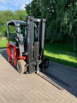 Elektro čtyřkolový VZV 2018  Manitou ME425C (1)