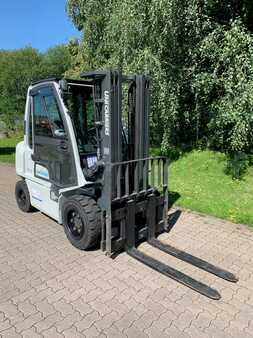 Treibgasstapler 2018 Unicarriers UG1D2A32LQ (1)