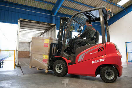 Elektro 4 Rad 2022 Manitou ME 425C (1)