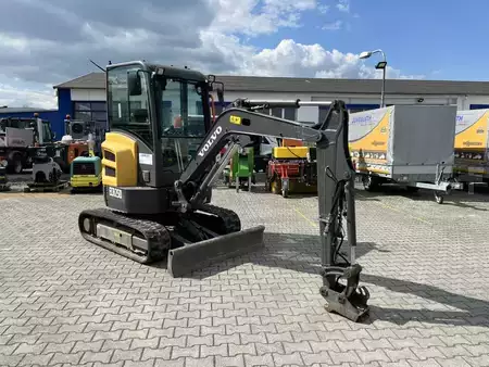 Pozostałe 2019  [div] ECR25D (3)