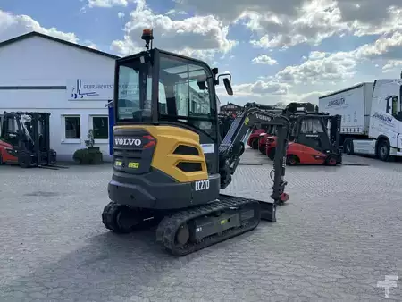 Pozostałe 2022  [div] EC27D (5)