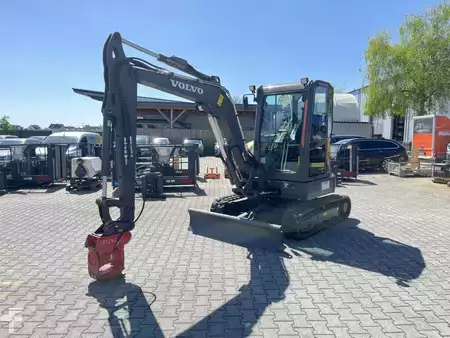 Pozostałe 2024  [div] ECR40F (1)