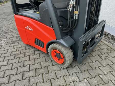 Electric - 3 wheels 2012  Linde E12 (3)