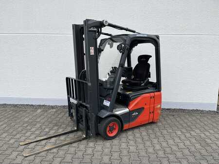 Chariots électriques à 3 roues 2020  Linde E15 (1)