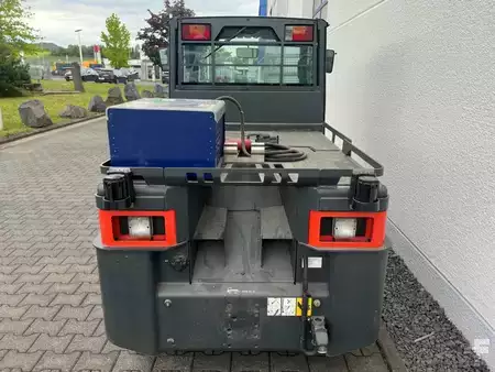 Vontató  Linde P250 (3)