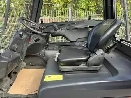 Eléctrica de 4 ruedas - Linde E35HL (2)