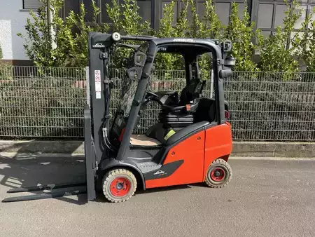 Carretilla elevadora GLP 2021  Linde H16T (1)