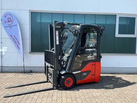 El truck - 3 hjulet 2023 Linde E12 (1)