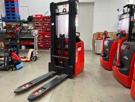 Hochhubwagen 2022 Linde D12 (2)