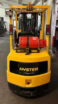 Chariot élévateur gaz 2004  Hyster S3.00XM (3)
