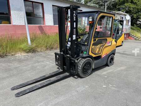 LPG Forklifts 2012  TCM FHG30T3 (1)