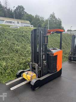 Carrello retrattile 2013  BT RRE250 (1)