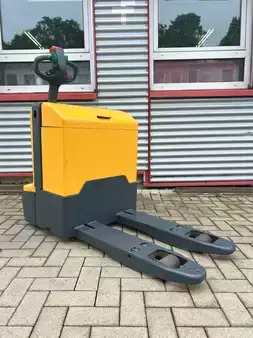 Electric Pallet Trucks 1999  Jungheinrich EJE20 (3)