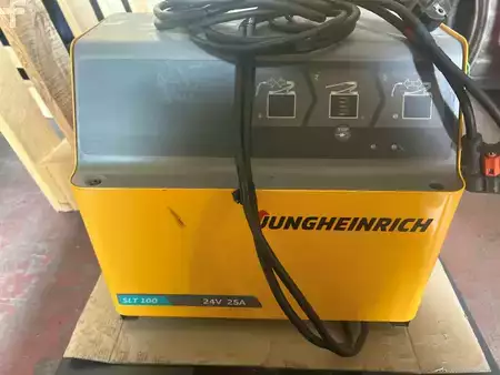 Electric Pallet Trucks 1999  Jungheinrich EJE20 (9)