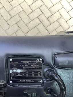 Treibgasstapler  Unicarriers DX-18 (5)