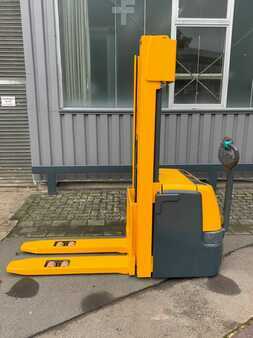 Gerbeurs 2015  Jungheinrich EJC220 420DZ (3)