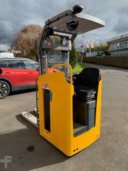 Fahrerstandstapler  Jungheinrich ESC214z 430DZ (2)