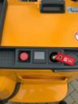 Stoccatori 2019  [div] EJC214 430DZ (3)