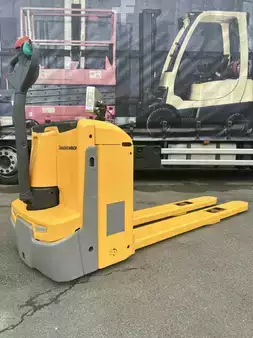 Nízkozdvižný vozík 2019  Jungheinrich EJE120 Waage Gabeln 1800 mm (1)