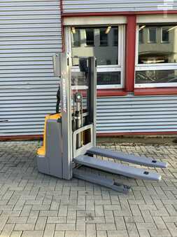 Hochhubwagen-Jungheinrich-EJC110 250ZT