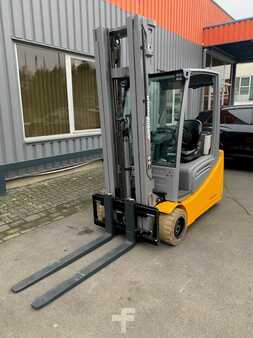 Elektro 3 Rad 2018  Jungheinrich EFG220i 550DZ (1)