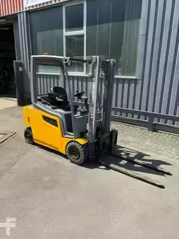 Sähkö - 4 pyör 2018  Jungheinrich EFG316 300ZT (1)