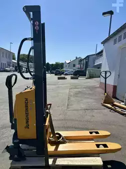Ledstaplare gå 2017  Jungheinrich HC110 (2)