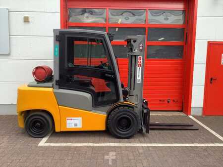 LPG VZV 2017 Jungheinrich TFG430 (1)