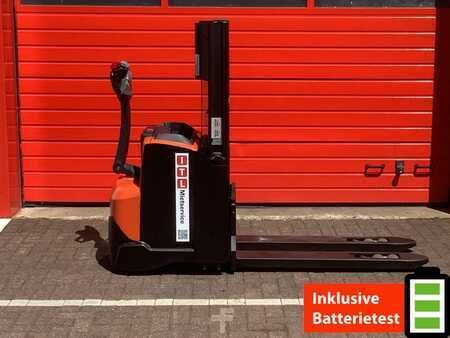 Ruční vysokozdvižný vozík 2019 BT SWE200D (1)