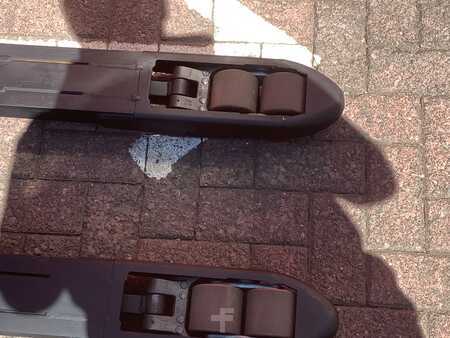 Ruční vysokozdvižný vozík 2019  BT SWE200D (7)