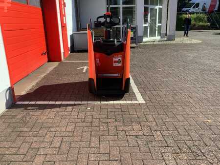 Wózki niskiego podnoszenia 2020  BT LPE250 (6)