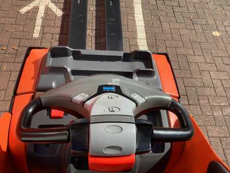 Wózki niskiego podnoszenia 2020  BT LPE250 (9)