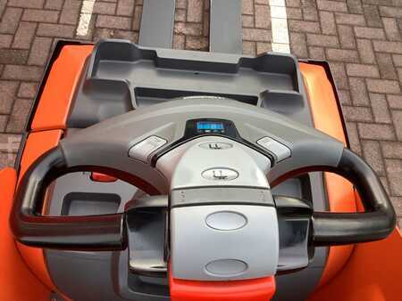 Wózki niskiego podnoszenia 2019  BT LPE250 (10)