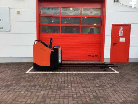 Nízkozdvižný vozík 2019 BT LPE250 (2)