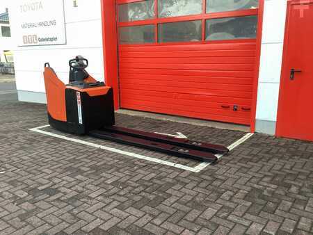 Nízkozdvižný vozík 2019 BT LPE250 (3)