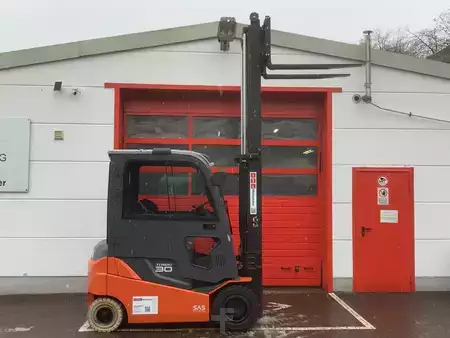 Elektro 4 Rad 2018 Toyota 8FBMKT30 (4)