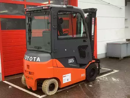 Elektrisk- 4 hjul 2018  Toyota 8FBMKT30 (5)