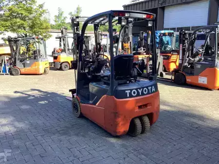 Eléctrico - 3 rodas 2015  Toyota 8FBEKT16-Export (5)